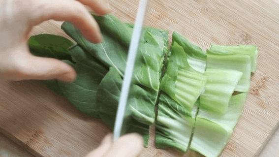 How to cut bok choy
